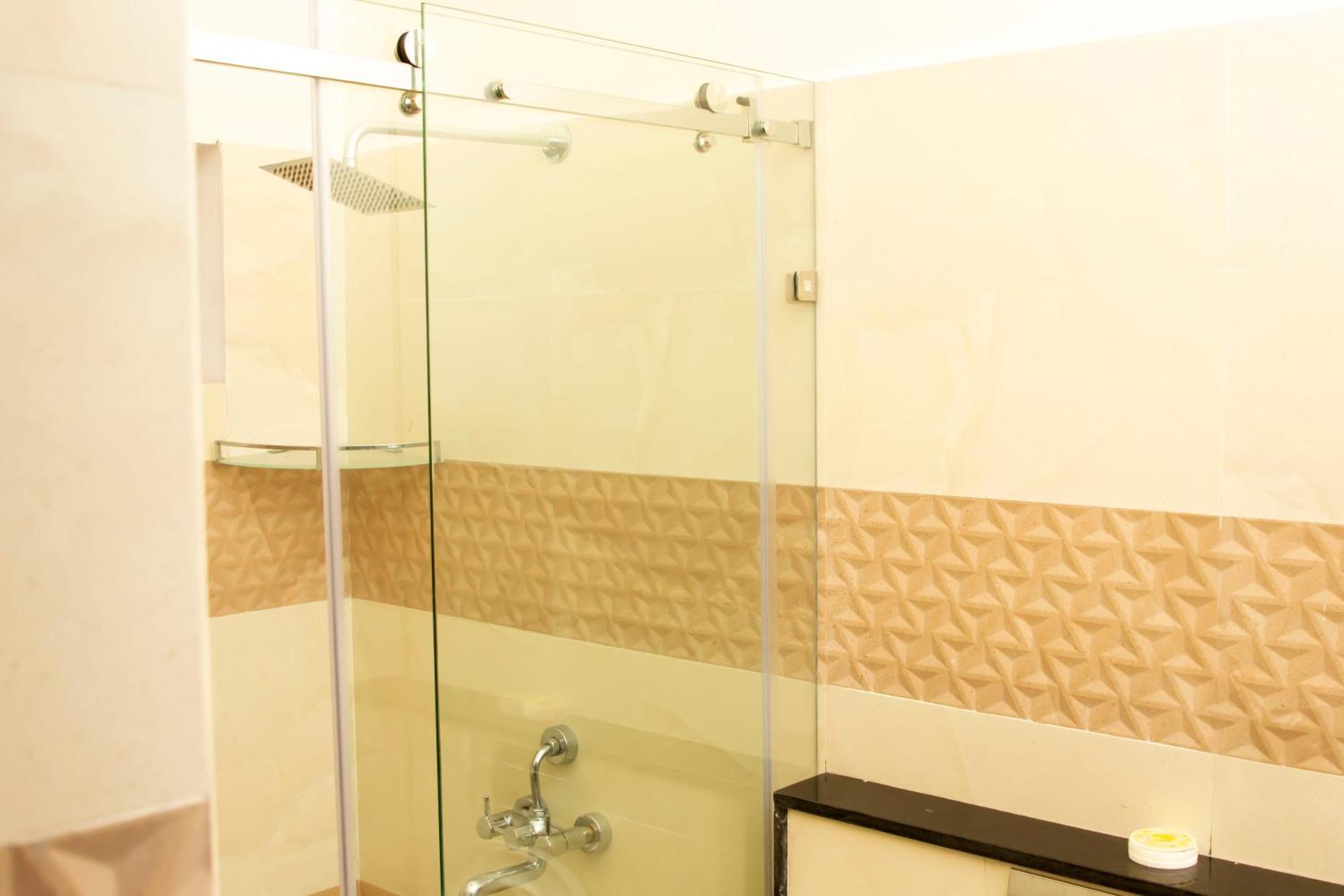 The Royale Ridge Hotel โกตากิริ ภายนอก รูปภาพ
