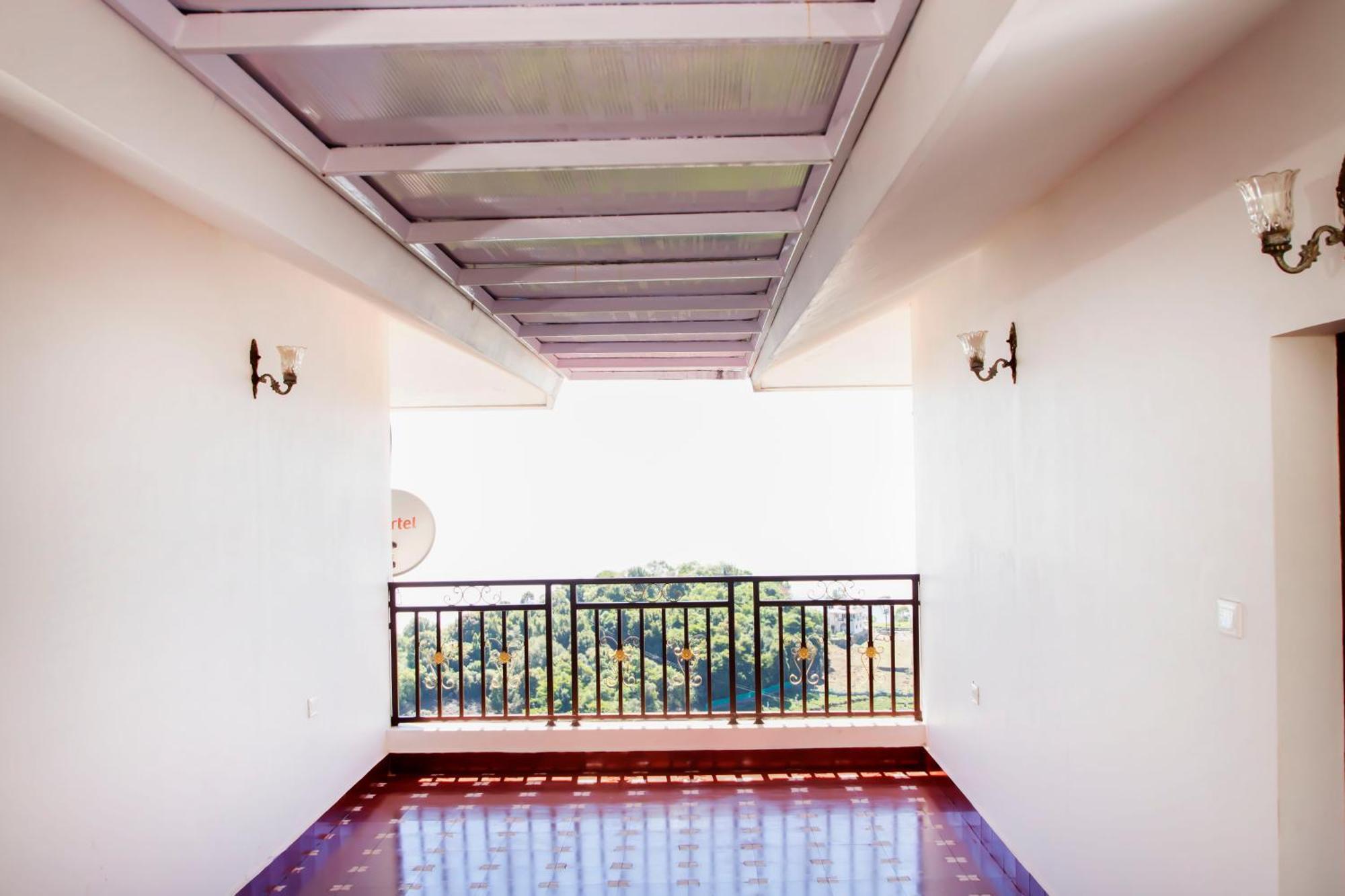 The Royale Ridge Hotel โกตากิริ ภายนอก รูปภาพ